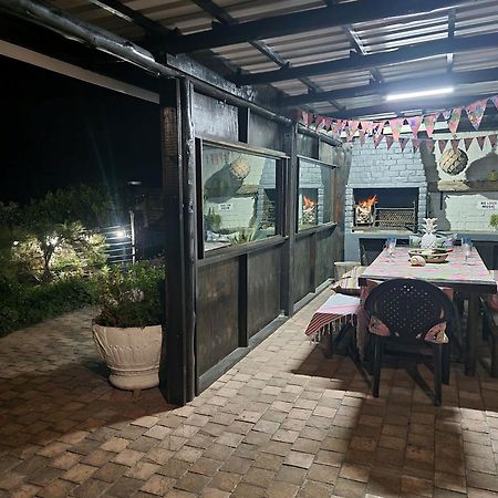 Paradise Self-Catering Units Jeffreysbaai Buitenkant foto