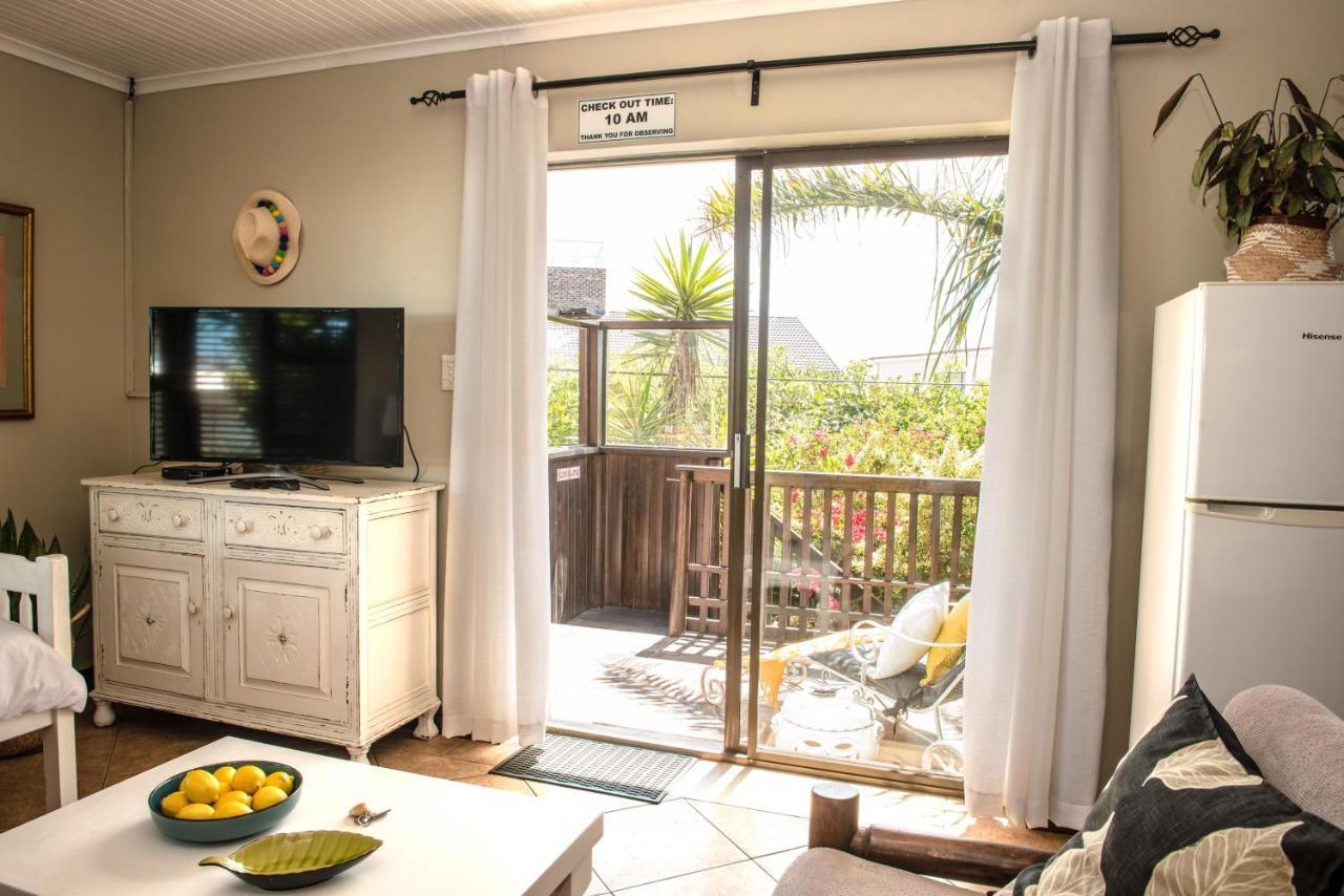 Paradise Self-Catering Units Jeffreysbaai Buitenkant foto