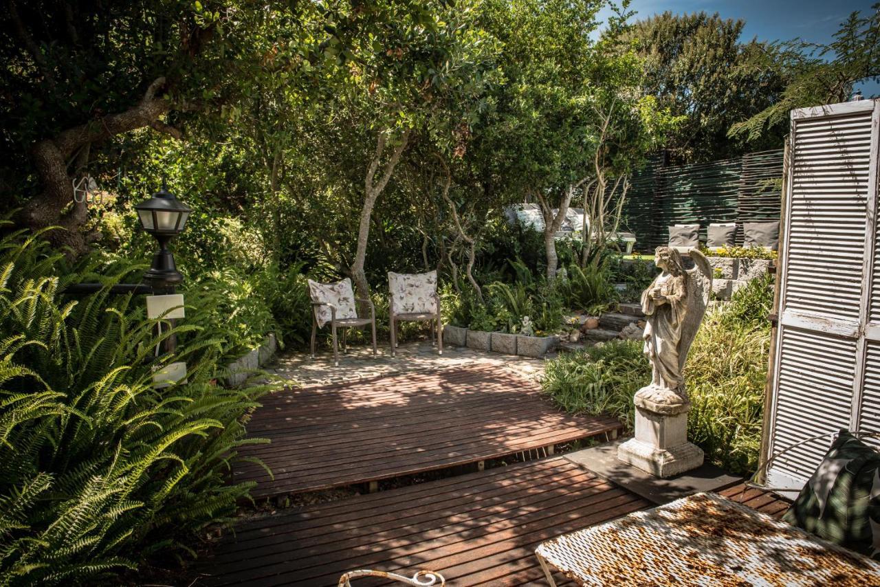 Paradise Self-Catering Units Jeffreysbaai Buitenkant foto