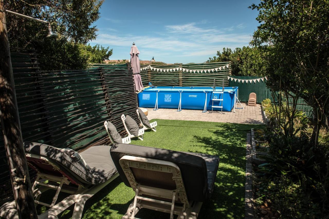 Paradise Self-Catering Units Jeffreysbaai Buitenkant foto